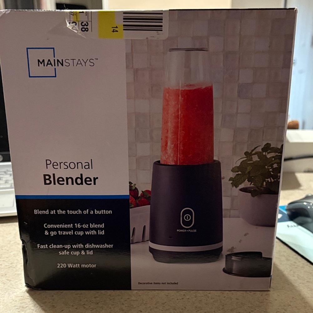 Mainstays Personal Blender with Dark Base
